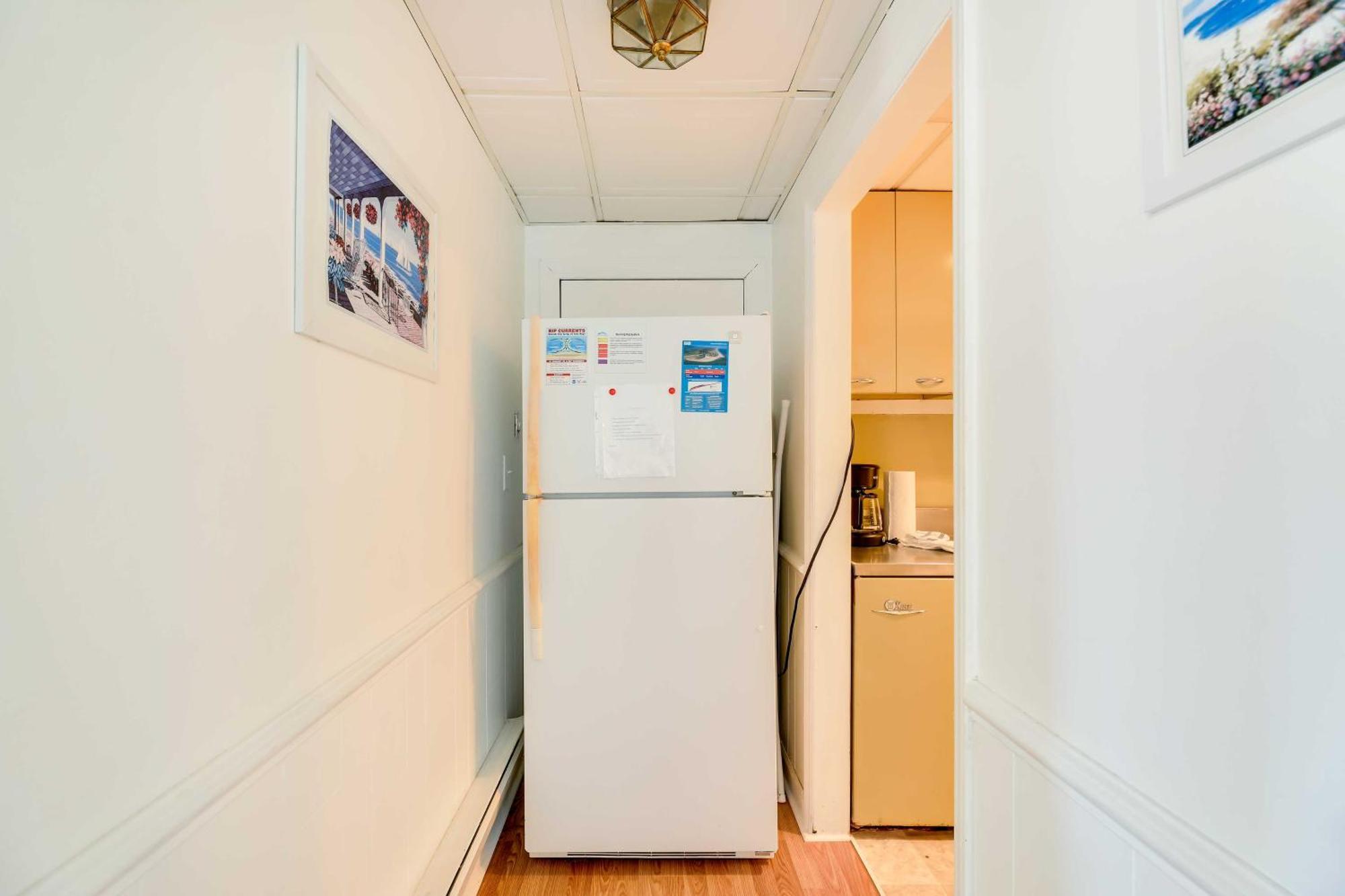 Hannahs Place - Quaint And Cozy Apt By The Beach! 에메랄드 아일 외부 사진